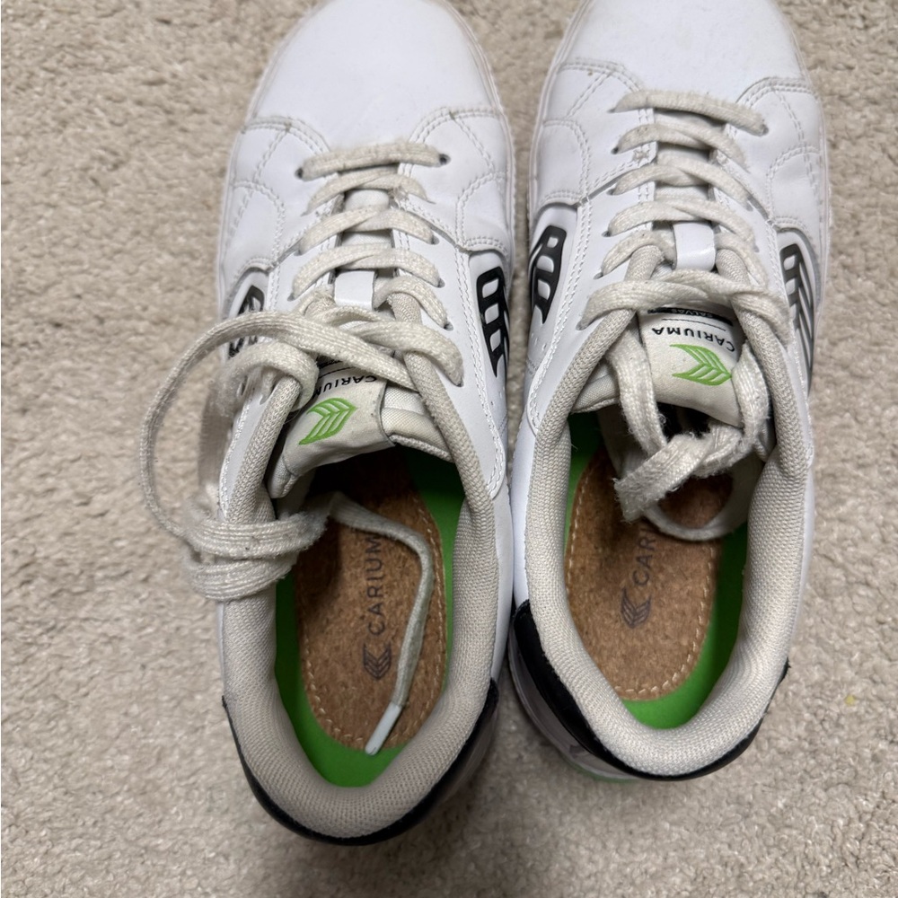 Cariuma White and Black Women's Sneakers - Picture 2 of 9